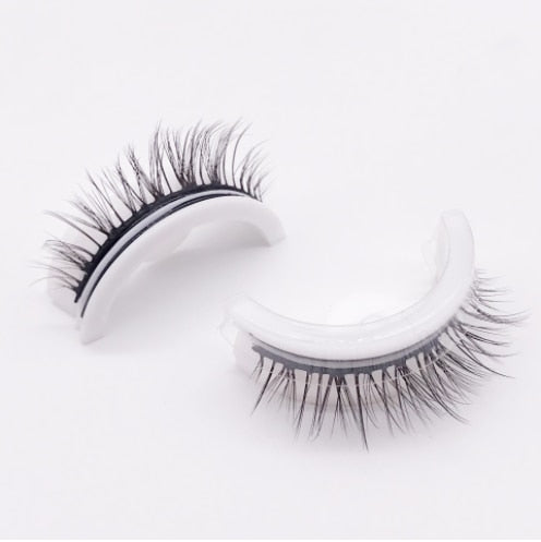 Lassive- Reusable Self-Adhesive Eyelashes